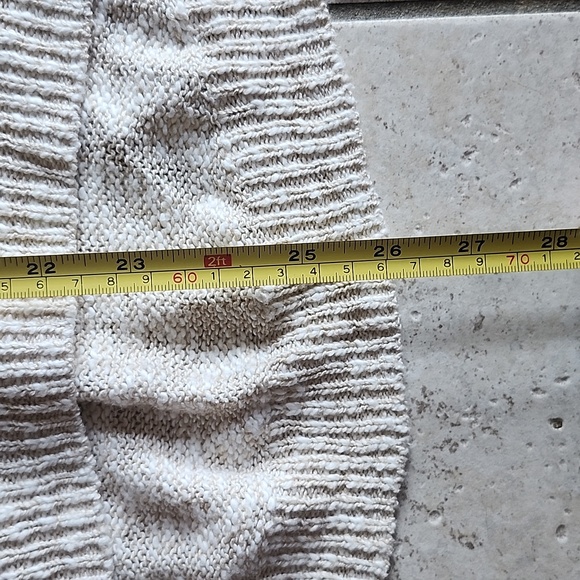 J. McLaughlinBeige Knit Crewneck Sweater Medium - Picture 10 of 16